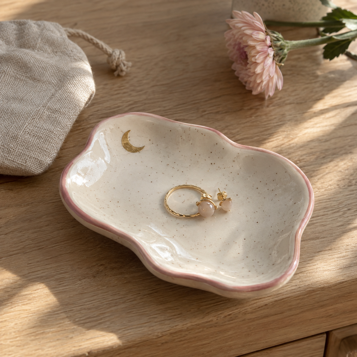 Scalloped Ceramic Jewelry Tray